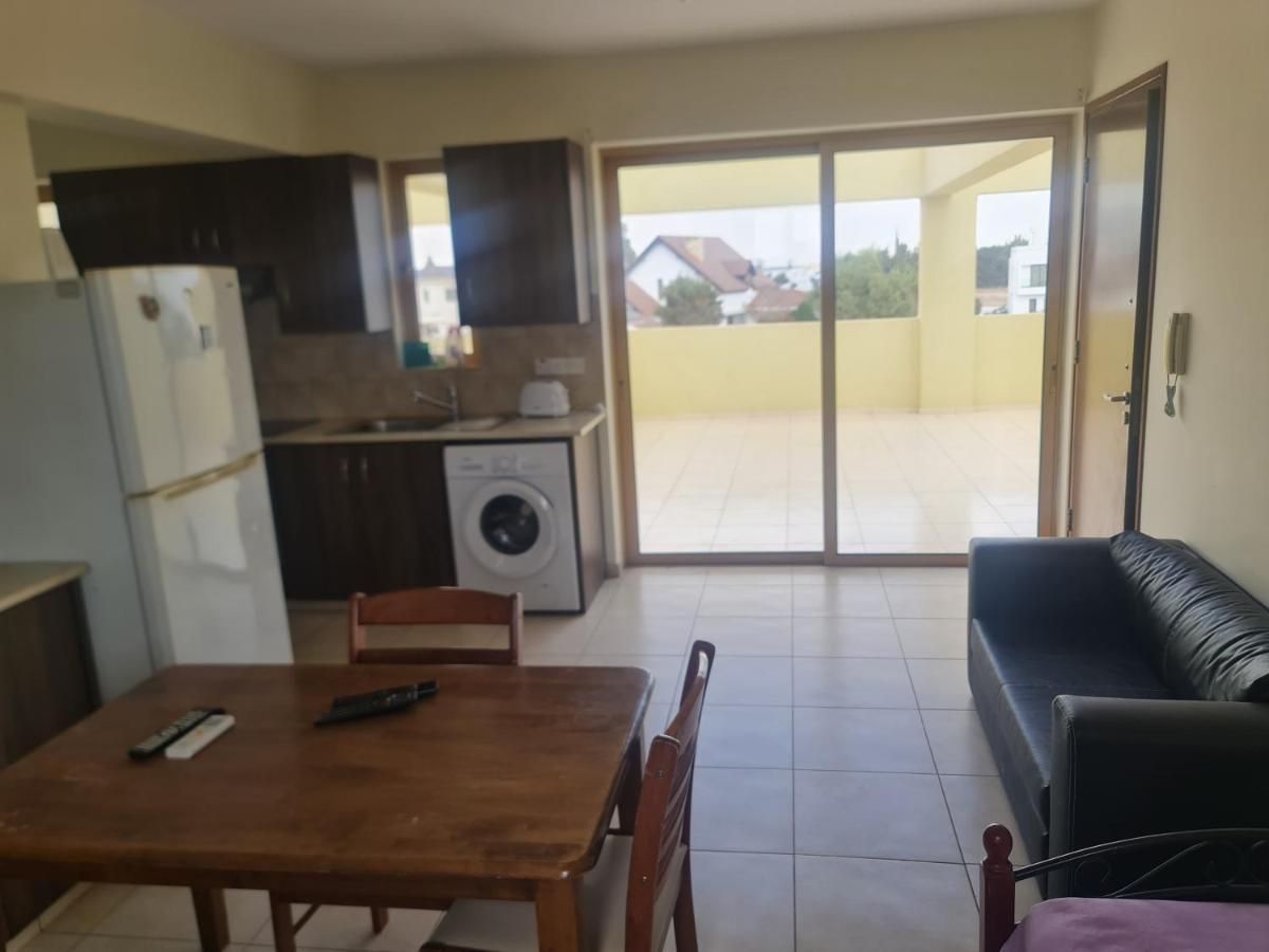 Top Floor 1 Bdrm Aprtrmnt Διαμέρισμα Dromolaxia Εξωτερικό φωτογραφία