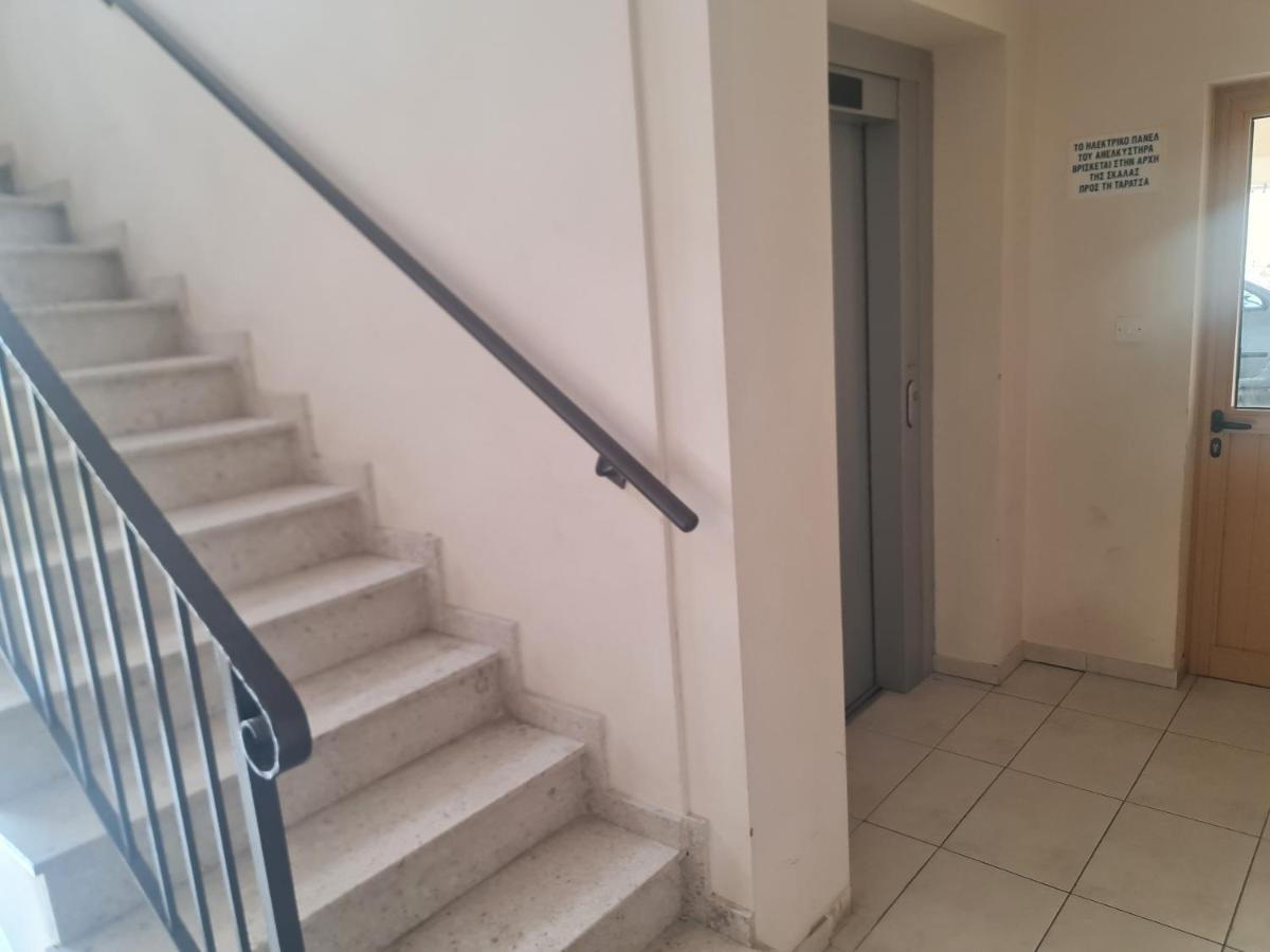 Top Floor 1 Bdrm Aprtrmnt Διαμέρισμα Dromolaxia Εξωτερικό φωτογραφία