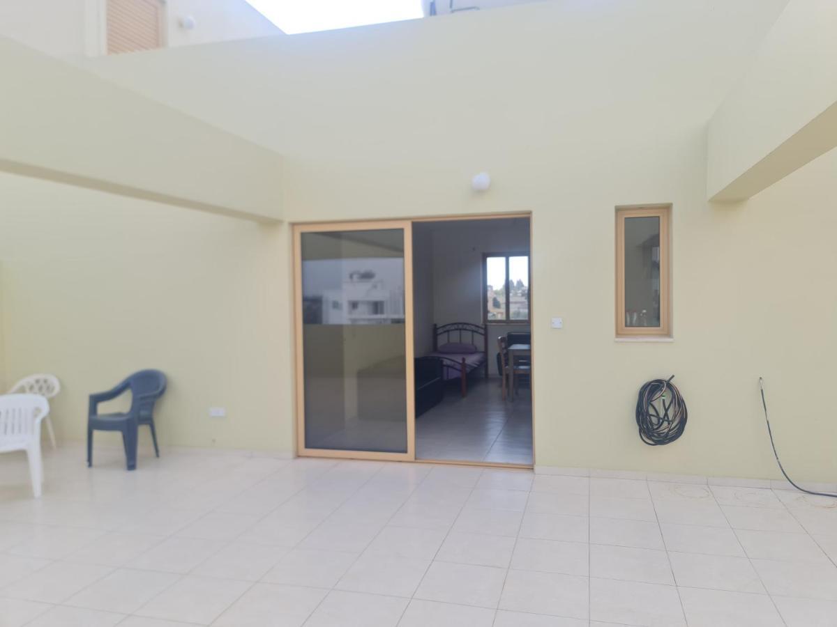 Top Floor 1 Bdrm Aprtrmnt Διαμέρισμα Dromolaxia Εξωτερικό φωτογραφία